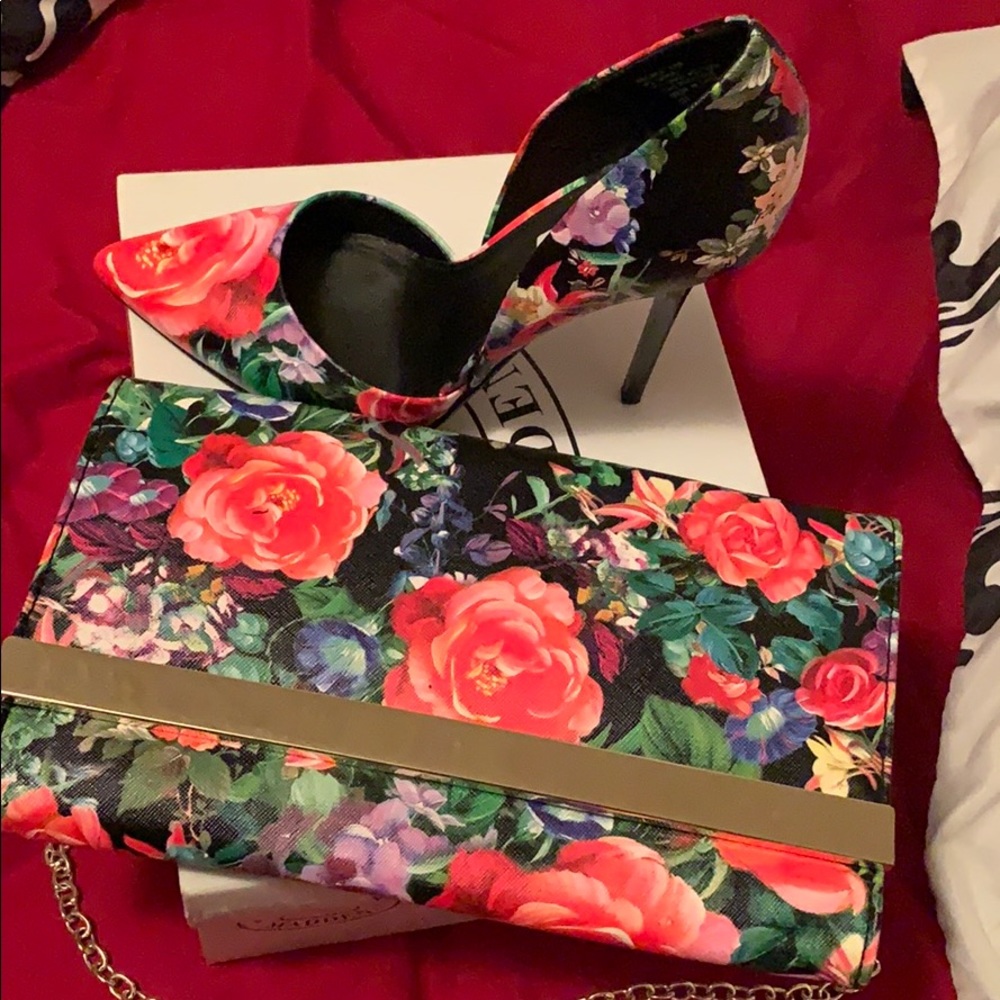 Women shoes and purse